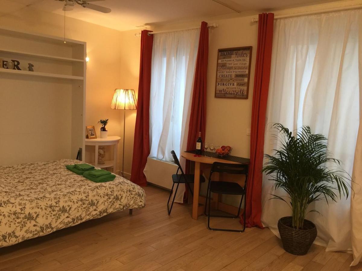 Heart Of Paris, Quiet, Perfect To Enjoy The Appartement Parijs